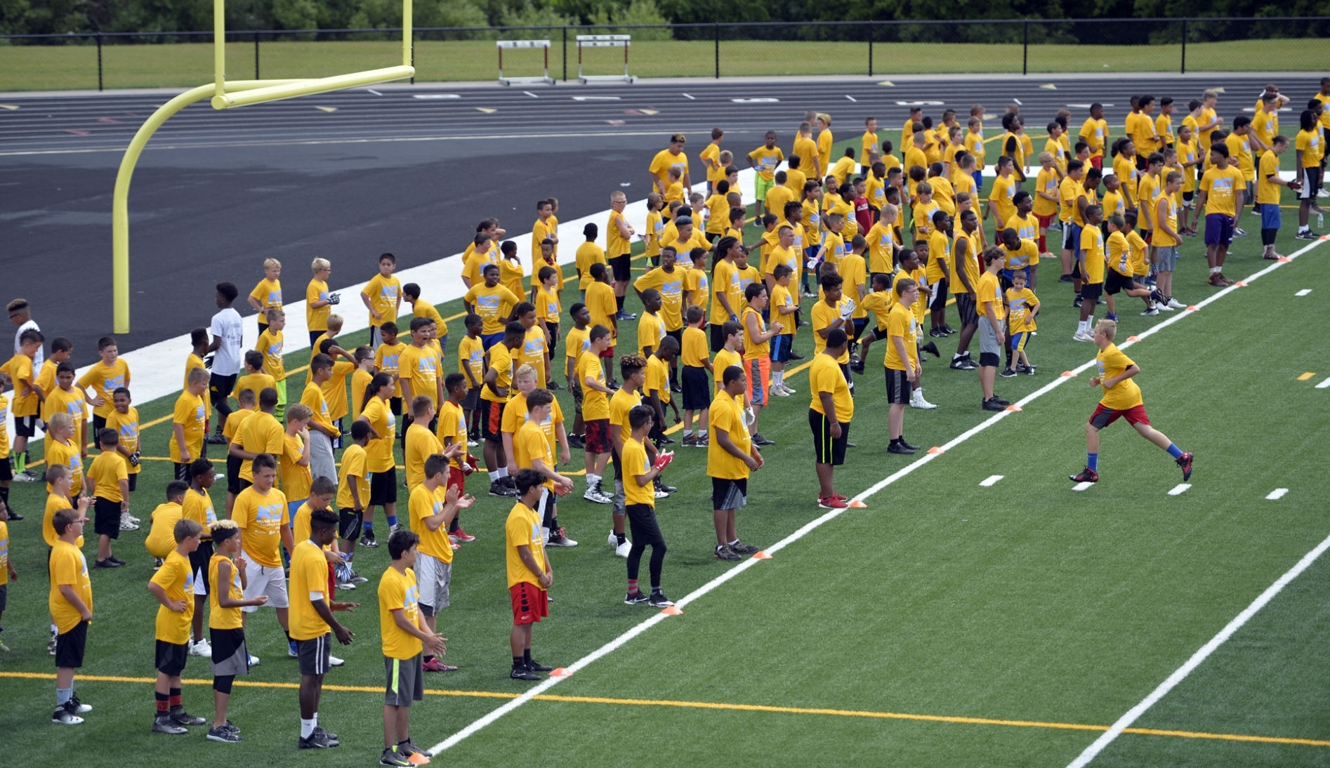 MELVIN GORDON FOOTBALL CAMP